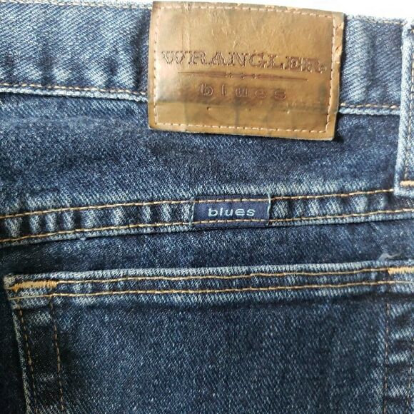 Wrangler Blues WB101AD Size 12 x 34 Relaxed Fit Blue Jeans Dark Wash Women's - Picture 11 of 13